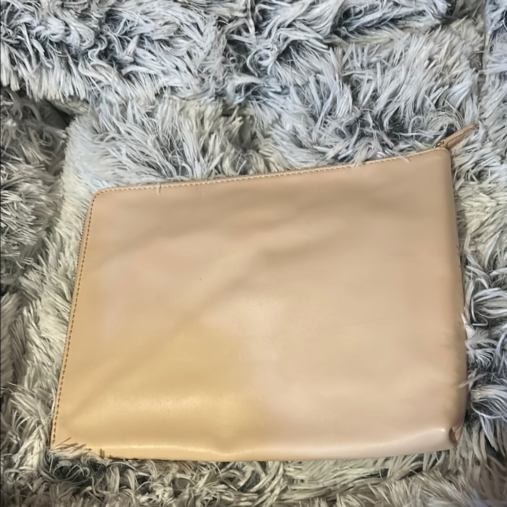 Mark & Graham Dusty Pink Commuter Clutch - Picture 5 of 5